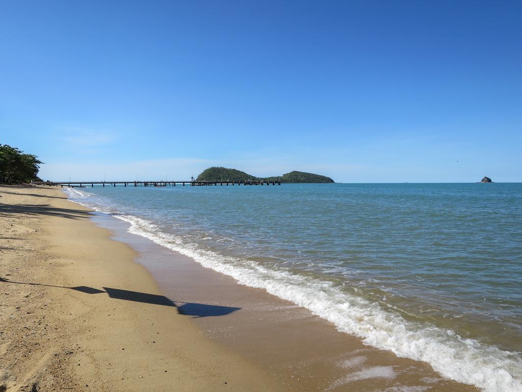 Marlin Waters Beachfront Apartments Palm Cove Dış mekan fotoğraf