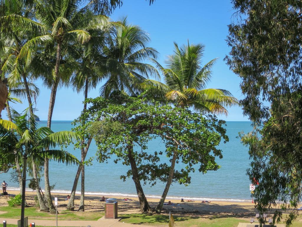 Marlin Waters Beachfront Apartments Palm Cove Dış mekan fotoğraf