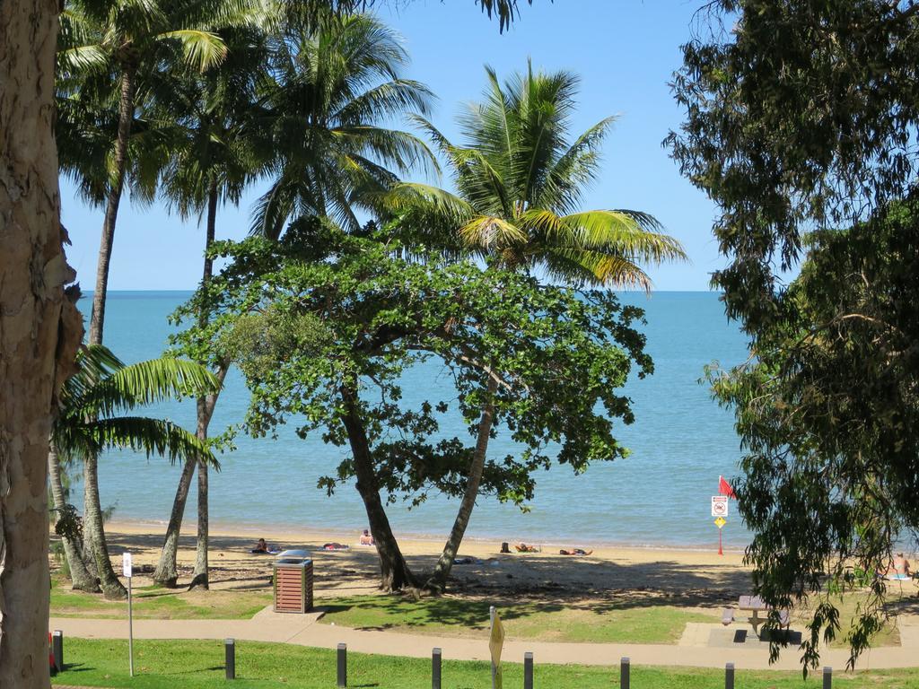 Marlin Waters Beachfront Apartments Palm Cove Dış mekan fotoğraf